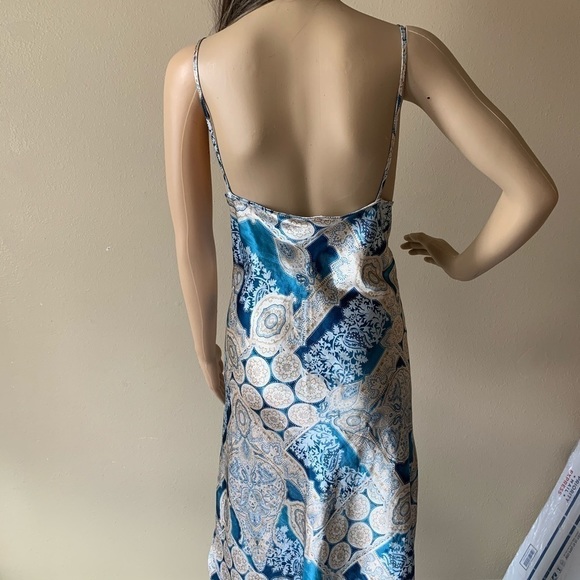 Inner Most Blue Slip - Picture 4 of 7